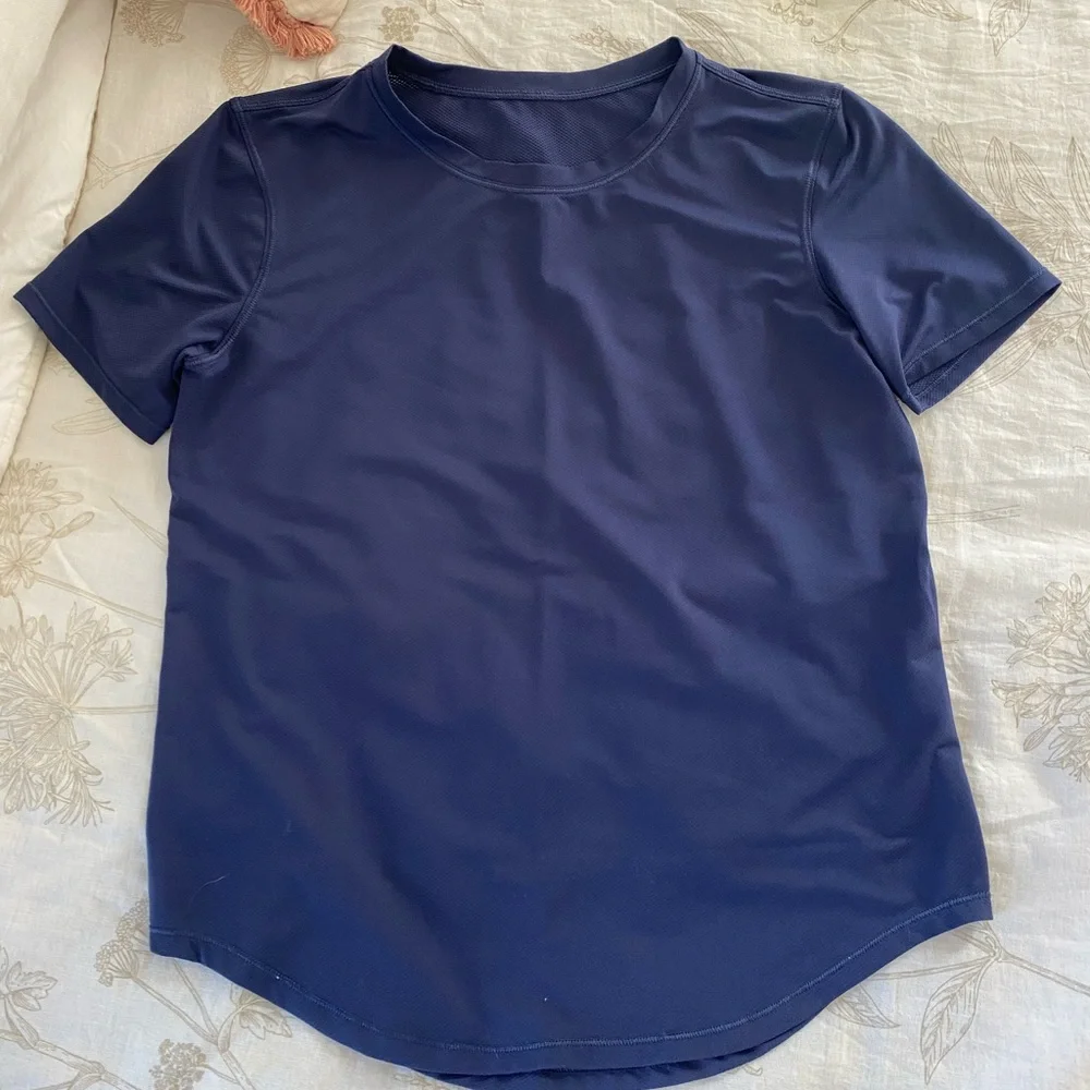 Lululemon High-Neck Running and Training T-Shirt in Night Sea - Picture 5 of 8